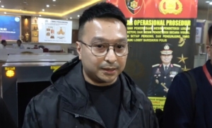 Manajemen DWP memenuhi panggilan Bareskrim Polri terkait promosi Whip Pink pada DWP 2023. Ismaya Live menegaskan tidak pernah bekerja sama maupun berafiliasi dengan produk tersebut. (Foto: ReportaseNews/Tama)