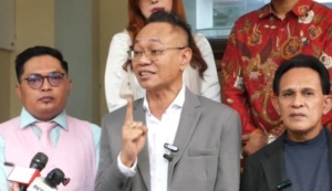 Peradi Bersatu mendesak Polda Metro Jaya segera melimpahkan berkas, tersangka, dan barang bukti kasus tudingan ijazah palsu Jokowi yang menjerat Roy Suryo Cs ke tahap dua. (Foto: ReportaseNews/Tama)