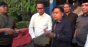 Sejumlah petinggi PPP dilaporkan ke Polda Metro Jaya terkait dugaan pemalsuan KTA dan dokumen internal partai. Laporan disebut berawal dari kejanggalan penerbitan kartu anggota. (Foto: ReportaseNews/Tama)