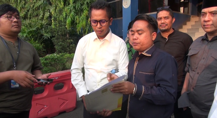 Sejumlah petinggi PPP dilaporkan ke Polda Metro Jaya terkait dugaan pemalsuan KTA dan dokumen internal partai. Laporan disebut berawal dari kejanggalan penerbitan kartu anggota. (Foto: ReportaseNews/Tama)