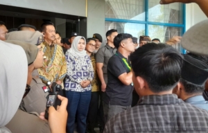 Temui Demonstran, Bupati Madina dan Mahasiswa Dialog Bahas 15 Tuntutan