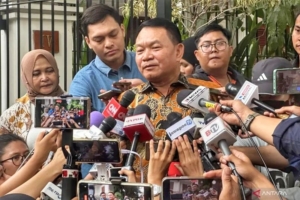 Dudung Abdurachman mengecam aksi main hakim sendiri yang menewaskan terduga pencuri ayam di Tabanan, Bali. Ia meminta polisi mengusut tuntas kasus tersebut dan menegaskan Indonesia adalah negara hukum. (Foto: Antara)