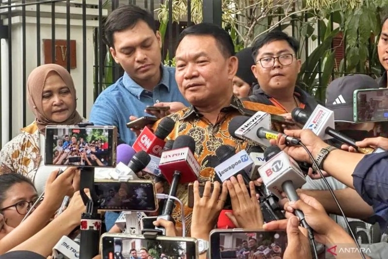 Dudung Abdurachman mengecam aksi main hakim sendiri yang menewaskan terduga pencuri ayam di Tabanan, Bali. Ia meminta polisi mengusut tuntas kasus tersebut dan menegaskan Indonesia adalah negara hukum. (Foto: Antara)