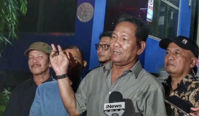 PWI resmi melaporkan Hotman Paris ke Polda Metro Jaya atas dugaan penghinaan terhadap profesi wartawan. Laporan disertai barang bukti video dan menggunakan Pasal 242 KUHP. (Foto: ReportaseNews/Tama)