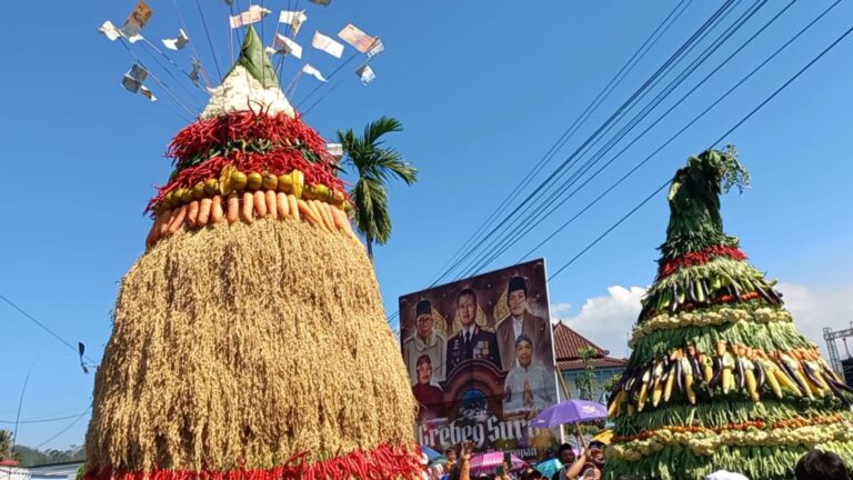 Grebeg Suro di Bojonegoro Temanggung, Berebut Berkah untuk Kesuburan Lahan Pertanian
