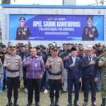 Polda Sumsel menggelar Apel Besar Sabuk Kamtibmas di Palembang dengan melibatkan 672 peserta lintas elemen masyarakat. Kapolda Sumsel mengajak seluruh warga memperkuat sinergi menjaga keamanan. (Foto: ReportaseNews/Don)