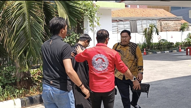 Kericuhan Warnai Sidang di PN Jakarta Selatan, Tim Kuasa Hukum Mengaku Jadi Korban Intimidasi dan Pengeroyokan