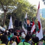 Ratusan Ojol Demo DPRD Sumut, Ini Tuntutannya