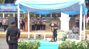 Polda Metro Jaya menerima Tanda Kehormatan Nugraha Sakanti. Kapolda Komjen Pol Asep Edi Suheri menyebut penghargaan tersebut sebagai amanah negara yang harus diwujudkan melalui pelayanan profesional dan humanis. (Foto: ReportaseNews/HO-Humas Polda Metro Jaya)