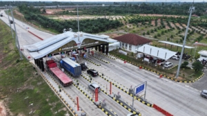 Tol Betung–Tempino–Jambi segera bertarif. Hutama Karya memastikan gerbang tol, armada layanan, CCTV, dan fasilitas operasional siap digunakan. (Foto: ReportaseNews/Don)