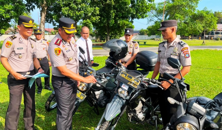 Kapolres Binjai Cek Kesiapan Kendaraan, Senpi dan HT Dinas Personel