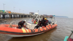 Tim SAR Gabungan kembali mencari dua ABK TB Rimba Megah XV yang masih hilang setelah kapal tenggelam di Perairan Pulau Meledang, Kayong Utara. (Ist)