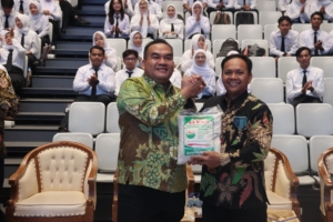 Bupati Blora Arief Rohman memaparkan potensi pertanian organik di Universitas Brawijaya sekaligus membuka peluang riset, KKN, dan beasiswa khusus bagi putra-putri Blora. (And)