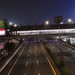 Aksi unjuk rasa di sekitar DPR/MPR berdampak pada Tol Dalam Kota. Jasa Marga mengalihkan arus dan menutup sementara sejumlah gerbang tol. (Foto: ReportaseNews/Tama)
