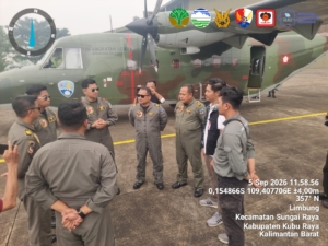 Kemenhut dan BMKG memperkuat pengendalian karhutla di Kalimantan dan Jawa Timur melalui Operasi Modifikasi Cuaca untuk mempercepat pemadaman. (Istimewa)