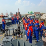 3 Kapal Polisi Dikerahkan Cari 118 Korban KM Virgo Transport 8