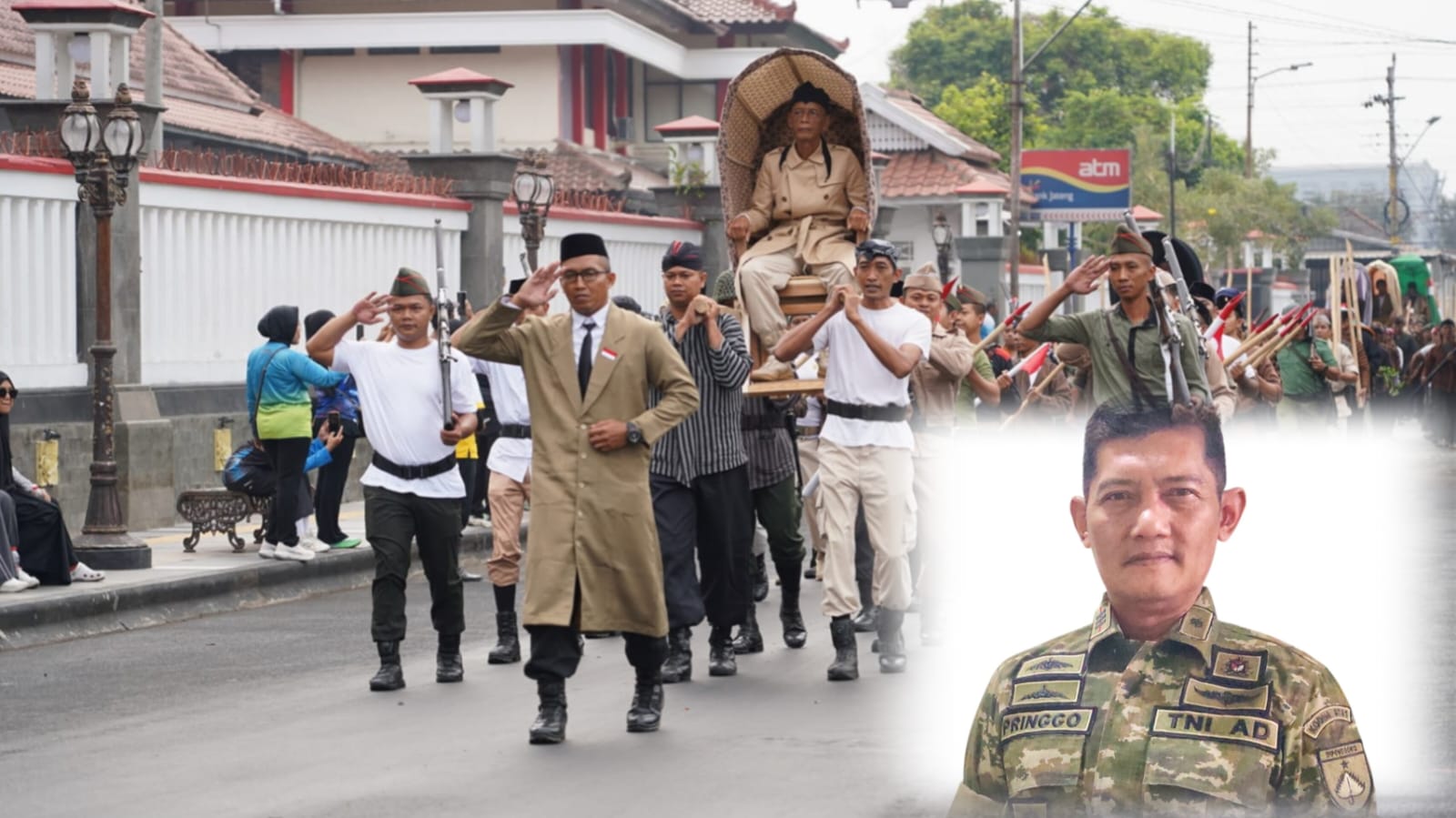 Tandu Jenderal Besar Soedirman mewarnai HUT ke-81 TNI di Purwokerto. Korem 071/Wijayakusuma menggelar LKBB untuk melatih disiplin dan kekompakan pelajar. (Kus)