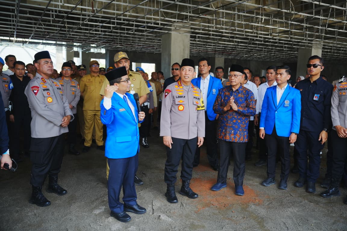 Kapolri Jenderal Listyo Sigit Prabowo memastikan Polri menyiapkan pengamanan Muktamar Muhammadiyah agar seluruh rangkaian kegiatan berlangsung aman, lancar, dan sukses. (Dok. Humas Polri)