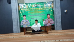Polsek Purwokerto Selatan menggelar Maulid Nabi 1448 H untuk memperkuat pembinaan rohani dan mental personel serta meningkatkan pelayanan humanis kepada masyarakat. (Kus)