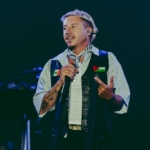Sejumlah musisi, termasuk Finneas, Lukas Graham, Aaron Rowe, dan Beoga, mundur dari tur Ed Sheeran setelah Macklemore dikeluarkan dari jajaran penampil karena pernyataannya soal Palestina. (Instagram/Macklemore)