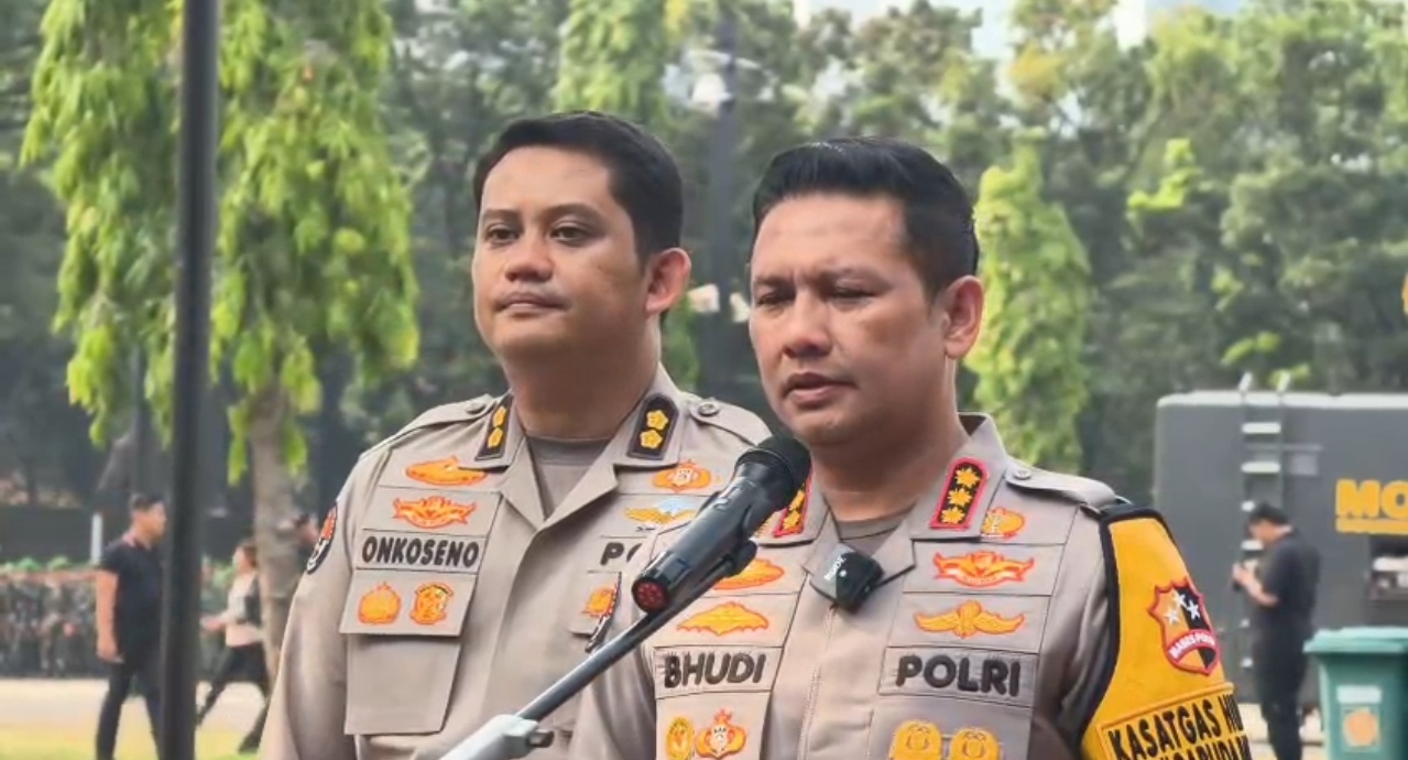 Polda Metro Jaya mengerahkan lebih dari 17 ribu personel gabungan untuk mengamankan 20 aksi penyampaian pendapat dan 17 kegiatan masyarakat di Jakarta pada Selasa, 29 September 2026. (Foto: ReportaseNews/Tama)