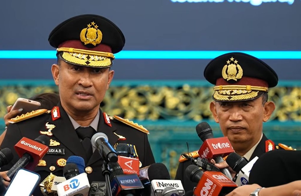 Kapolri Jenderal Suyudi Ario Seto merotasi sejumlah pejabat tinggi Polri. Asep Edi Suheri ditunjuk sebagai Irwasum, sementara posisi Kapolda Metro Jaya diisi Dadang Hartanto. (Istimewa)