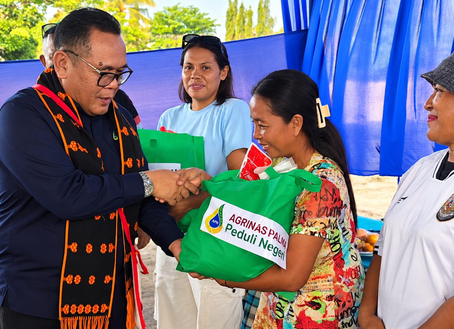 Agrinas Palma Nusantara Bantu Atlet Muda dan Warga Terdampak Bencana di NTT