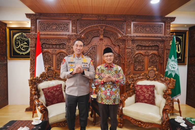 Kapolri Suyudi Ario Seto dan PP Muhammadiyah memperkuat dialog, toleransi antarumat beragama, serta kolaborasi masyarakat untuk mencegah konflik dan menjaga keamanan. (Humas Polri)