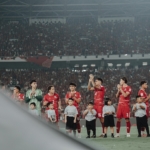Timnas Indonesia menjuarai FIFA ASEAN Cup 2026 setelah mengalahkan Thailand 4-2 lewat adu penalti di SUGBK. Emil Audero menjadi pahlawan setelah menggagalkan penalti penentu Thailand. (Instagram/timnasindonesia)